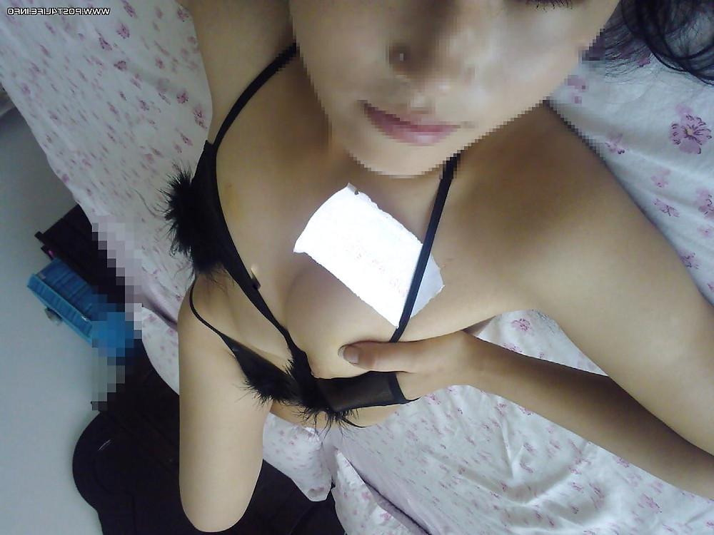 10P Hot Asian Couple