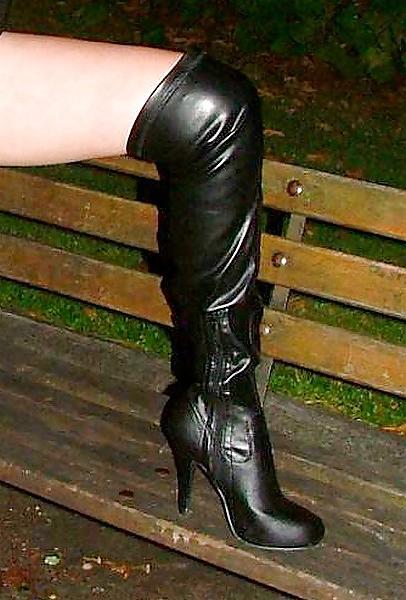 12P Boots