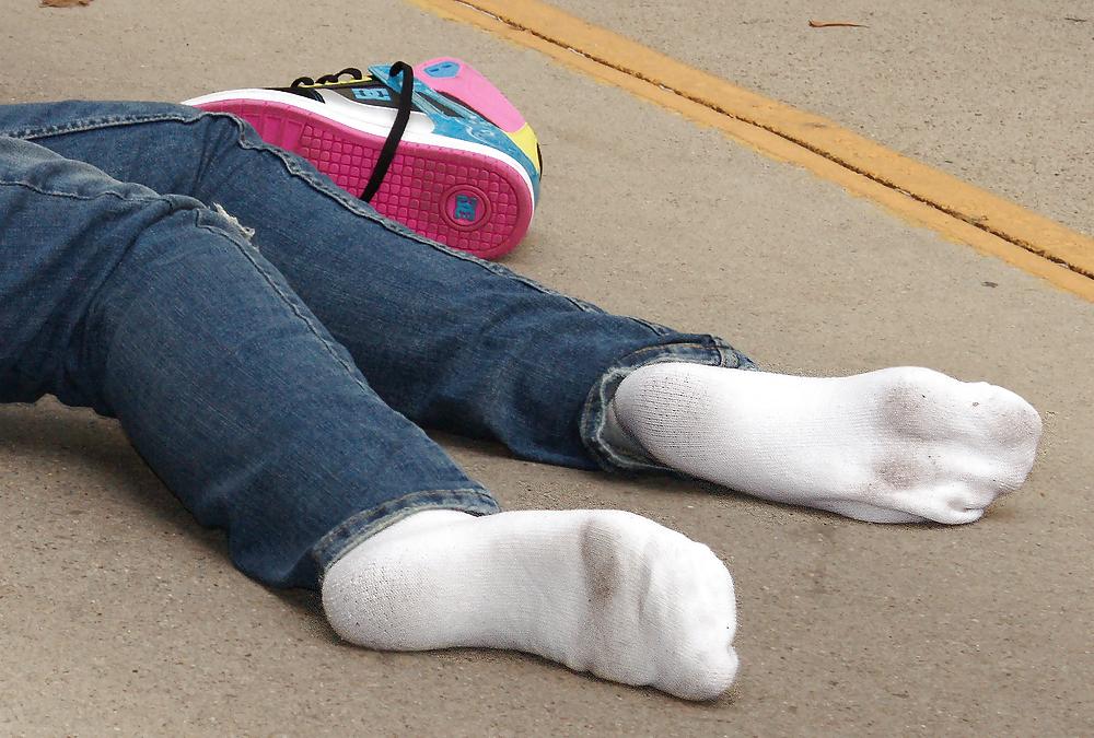 25P Girls Wearing White Socks