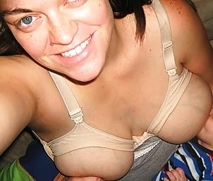 8P Voyeur tits