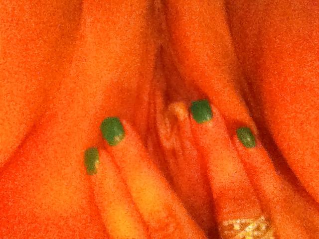 8P Stolen Phone Pics 3