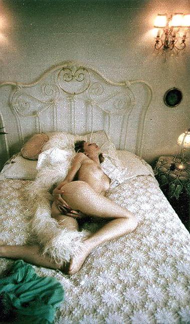 25P Hairy Babes Of Yesterday