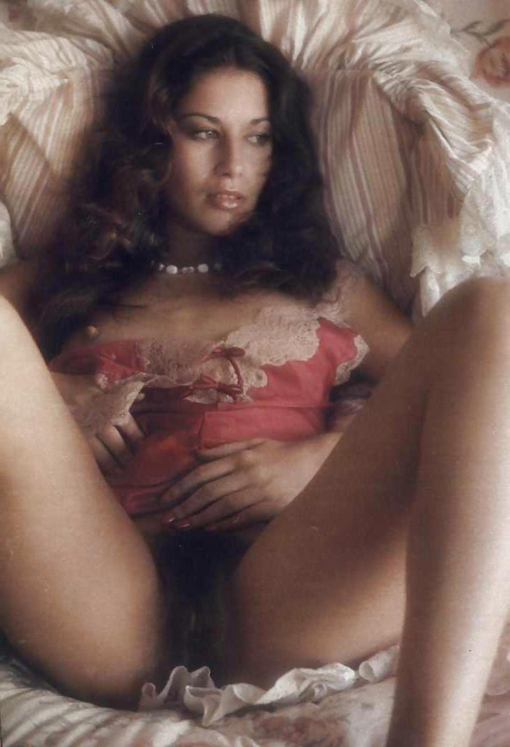 25P Hairy Babes Of Yesterday