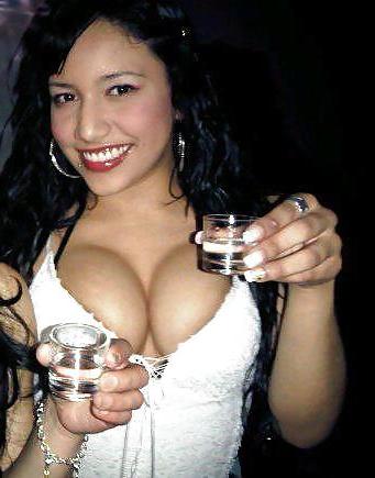 15P MACROMASTIA AND BIG NATURAL TITS