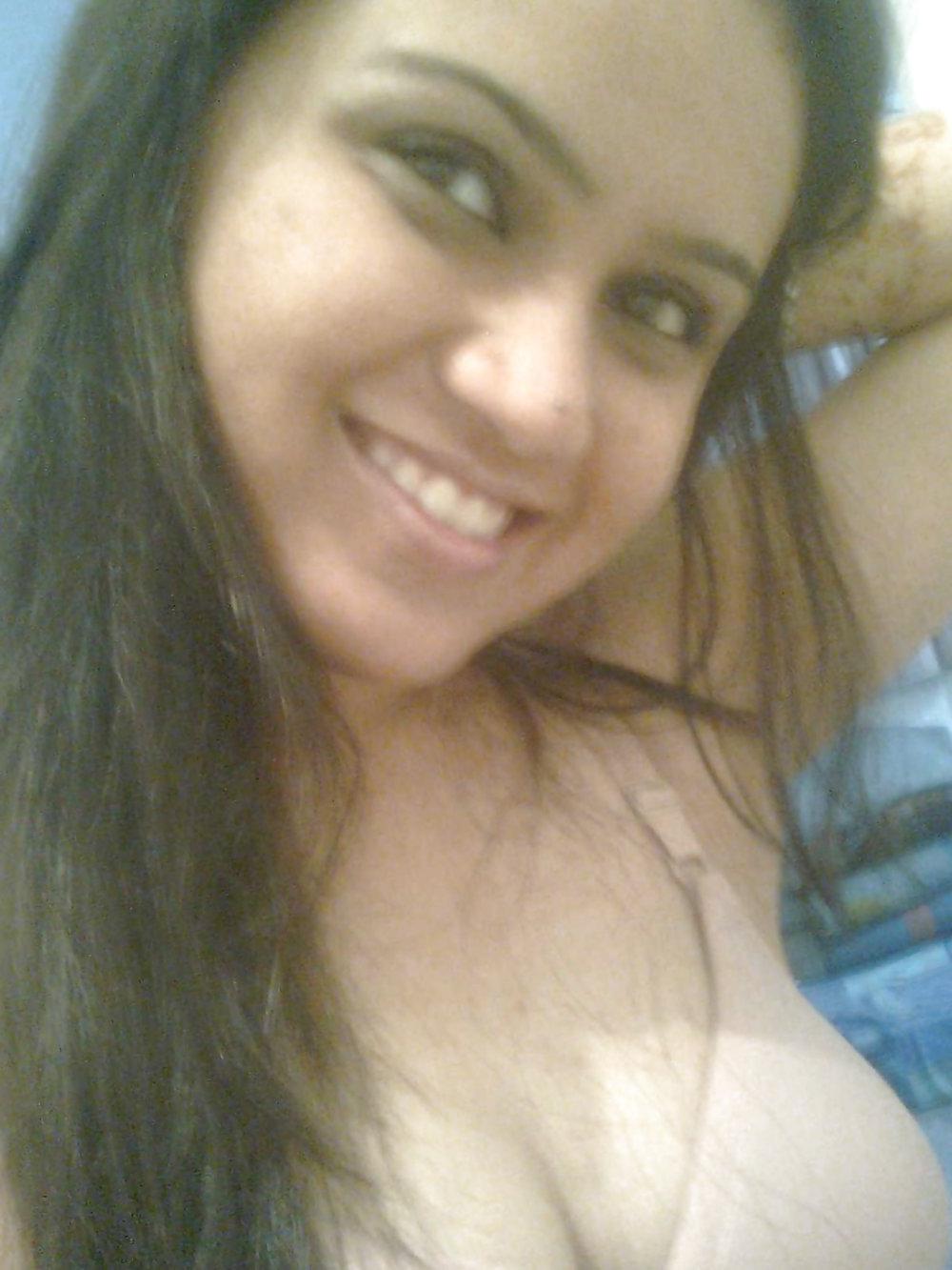 13P Indian mehandi girl Magadhi - coolbudy