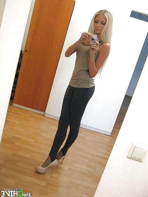 25P Hot babes 27