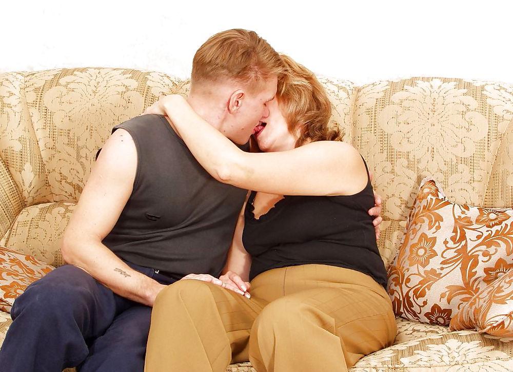 25P HAIRY MILF FUCK HER YOUNG LOVER C5M