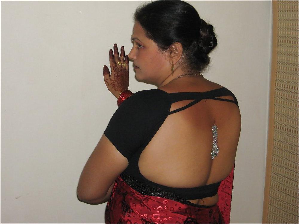 23P Indian aunty