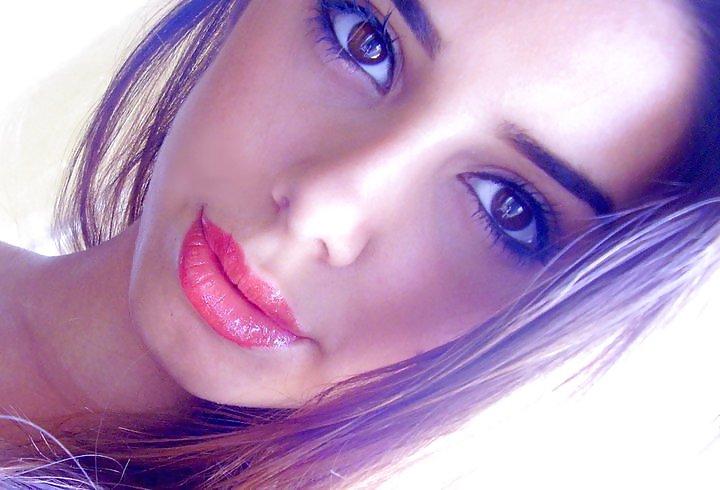 25P Europe Models Singer Babes