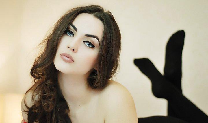 25P Europe Models Singer Babes