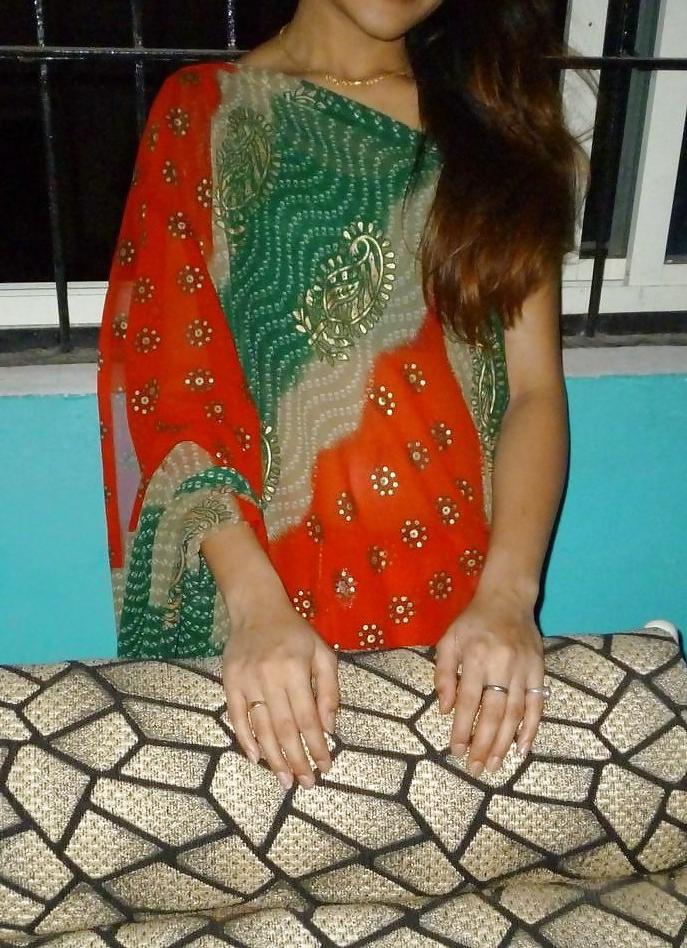 17P Indian Sari Wife 