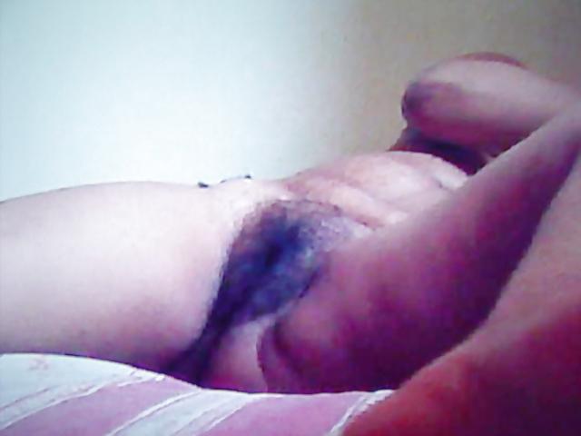 12P Indian hairy black pussy