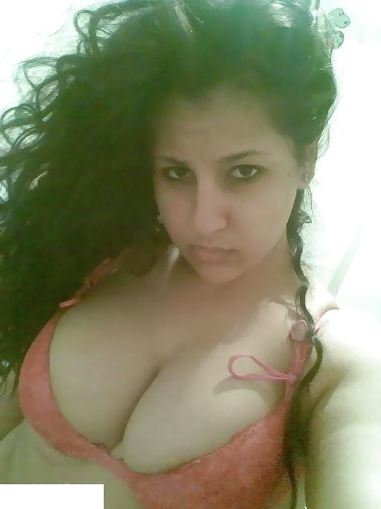 21P Arab.Hijab.Beurette 2