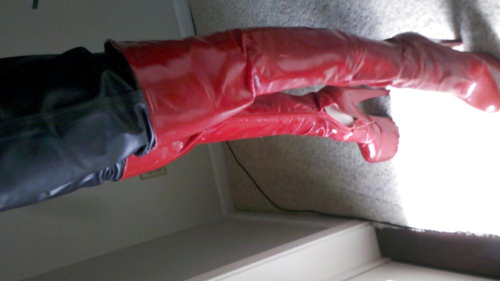 6P Rote Stiefel. Mmmm!!