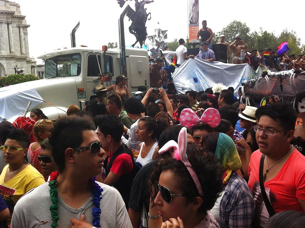17P Gay parade