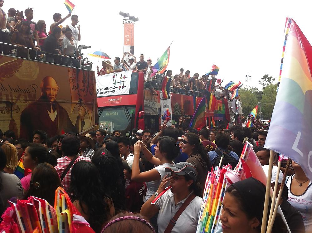 17P Gay parade