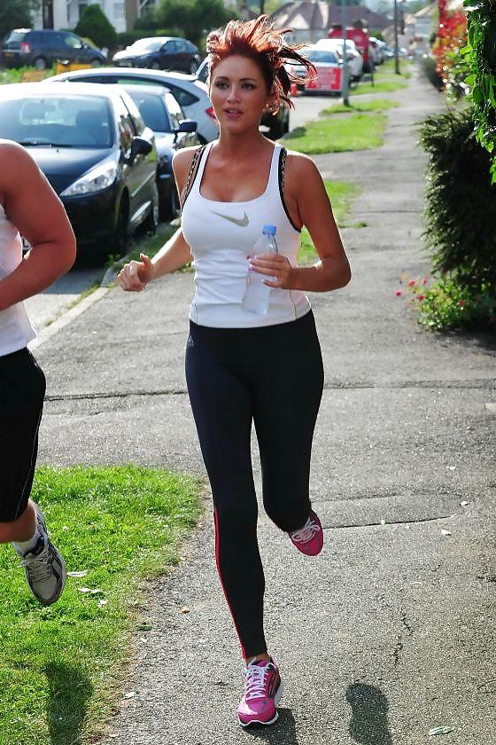 7P Spandex babes jogging
