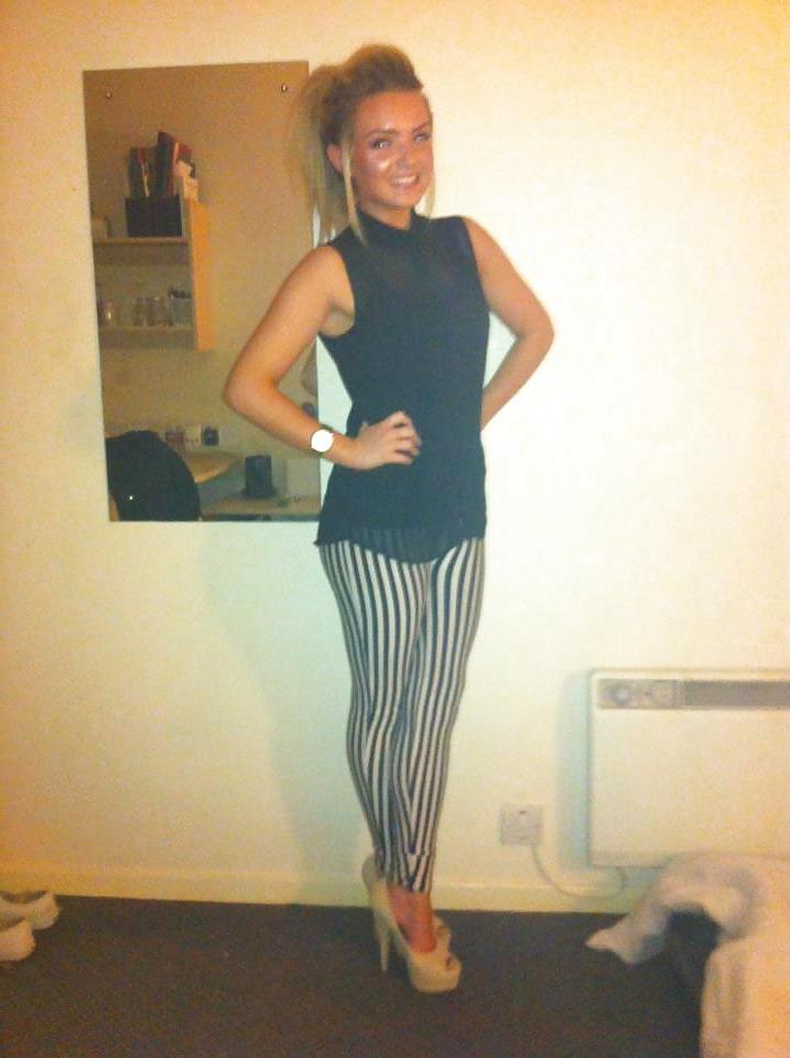 25P Hot babes 22