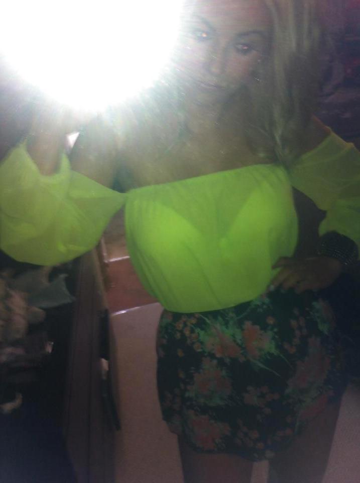 25P Hot babes 22