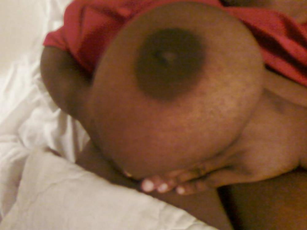 18P Big Tits R Back