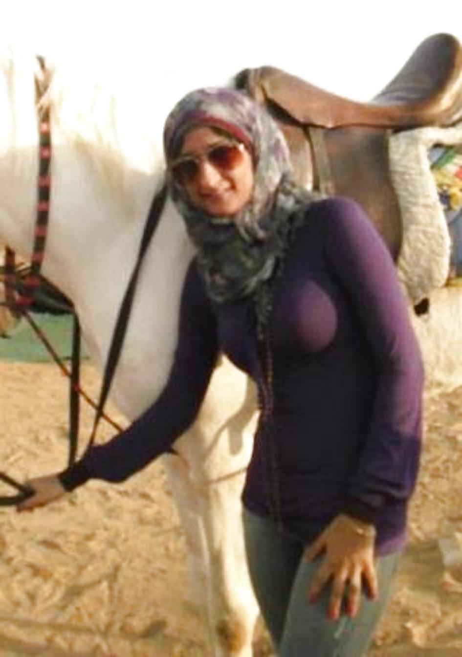 6P Arab turkish girls w big boobs 2