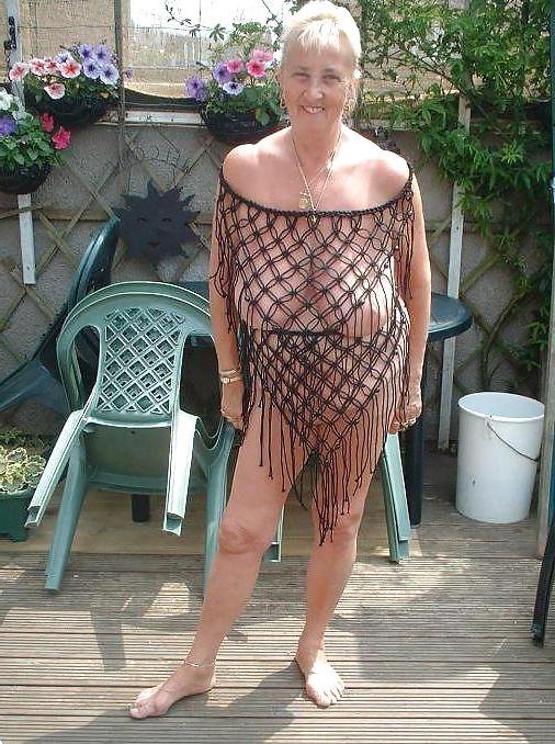13P Granny big tits 