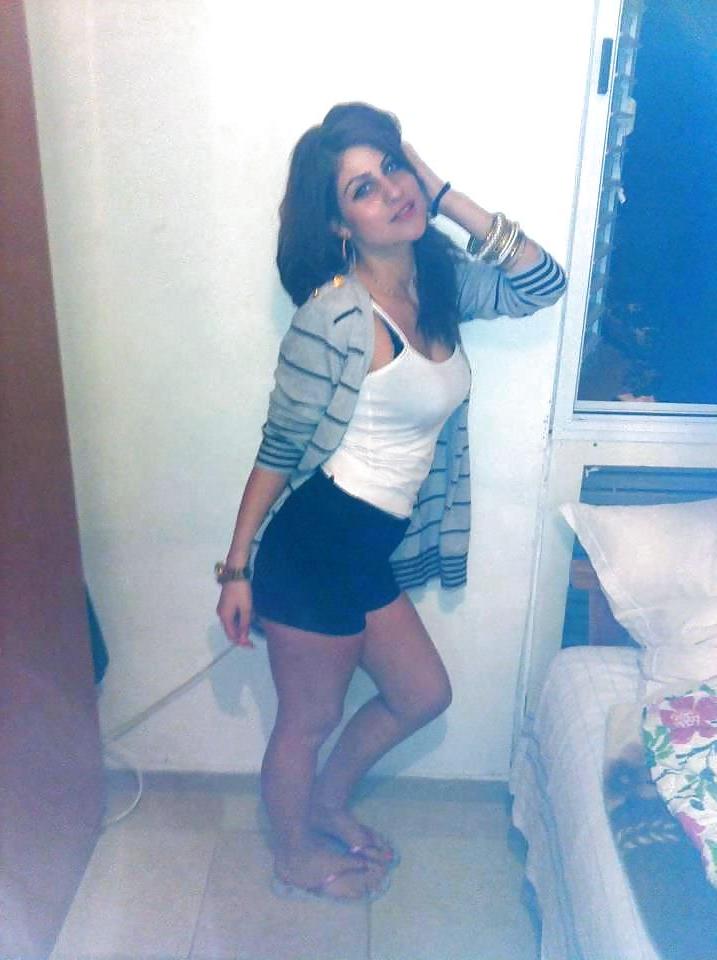 19P Persian arab girl: Nazanin