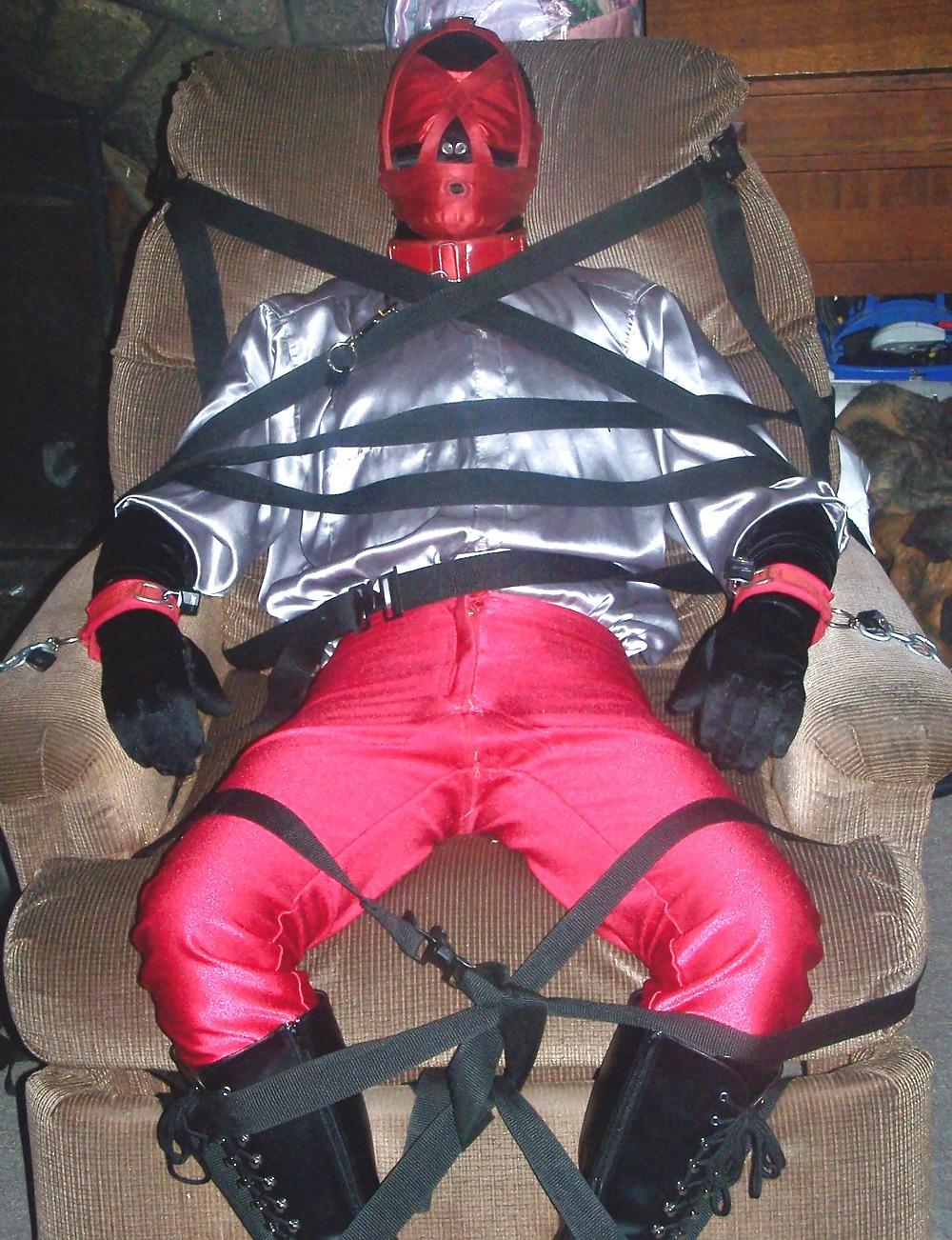 25P Satinstuhl-Bondage