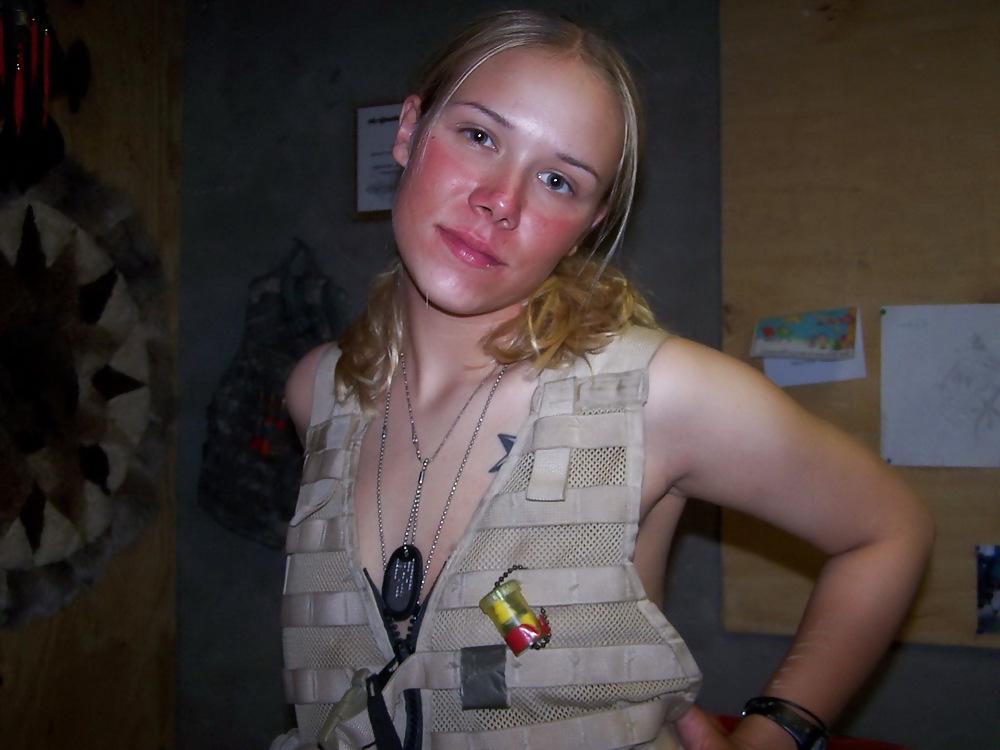 16P BLONDE AMERICAN GIRL - COOLBUDY