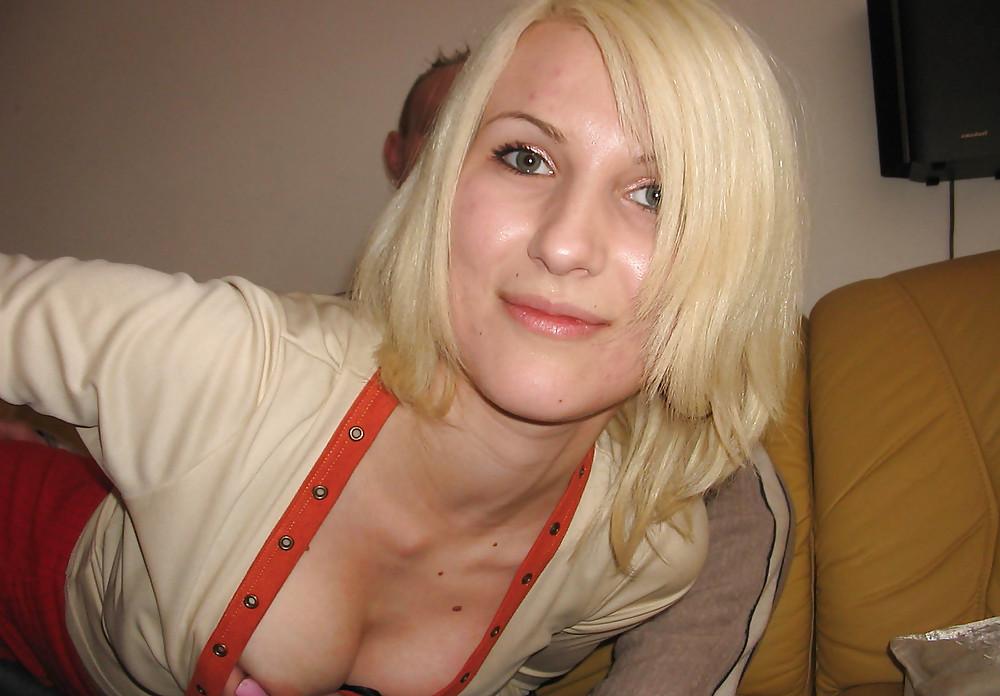 13P Fucking Her Married Neighbor