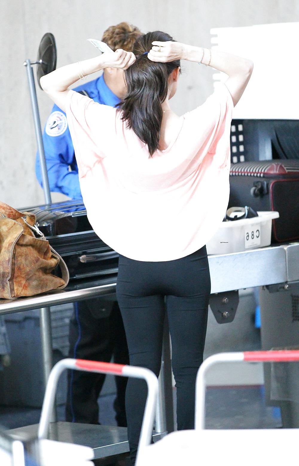 25P True Sluts Wearing Spandex  Pt.2