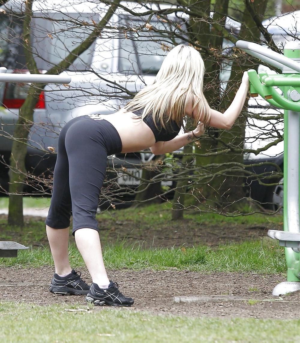 25P True Sluts Wearing Spandex  Pt.2