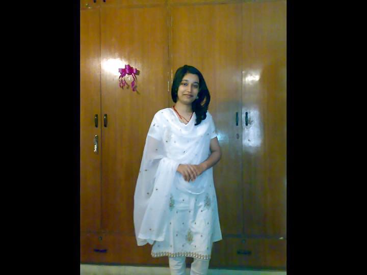 25P Indian Sexy And Naughty Girls