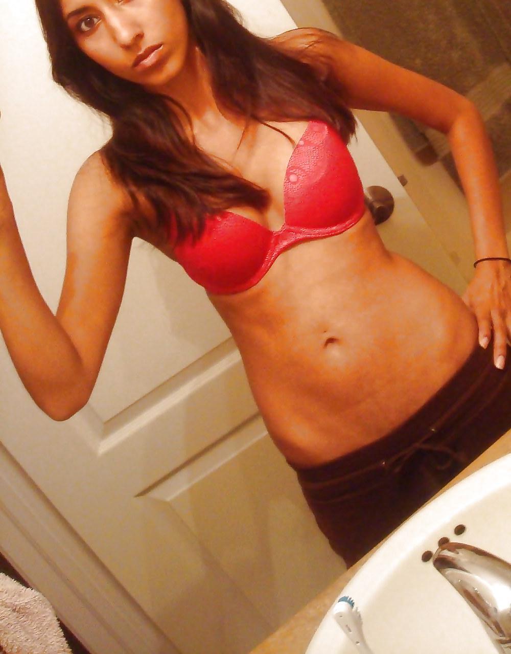 25P INDIAN GIRLS WITH WHITE GUYS