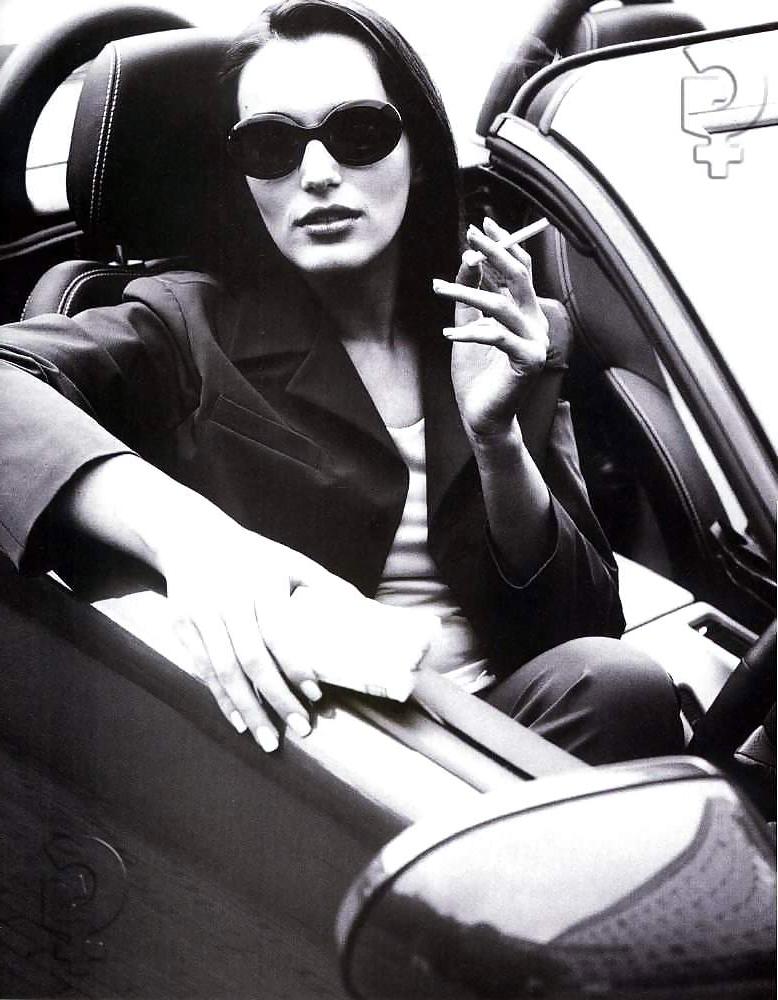 25P Smoking in cars