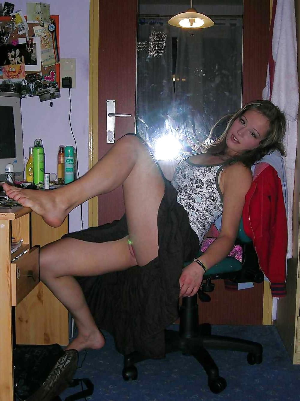 25P Beautiful Upskirt Babes 8 By Voyeur TROC