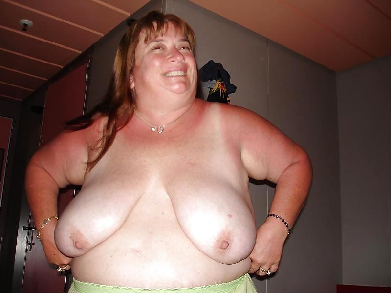 20P Busty women 306 (Saggy tits special)