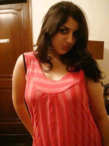 25P Indian non-nude hotties