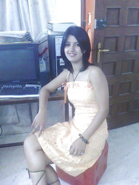 25P Indian non-nude hotties