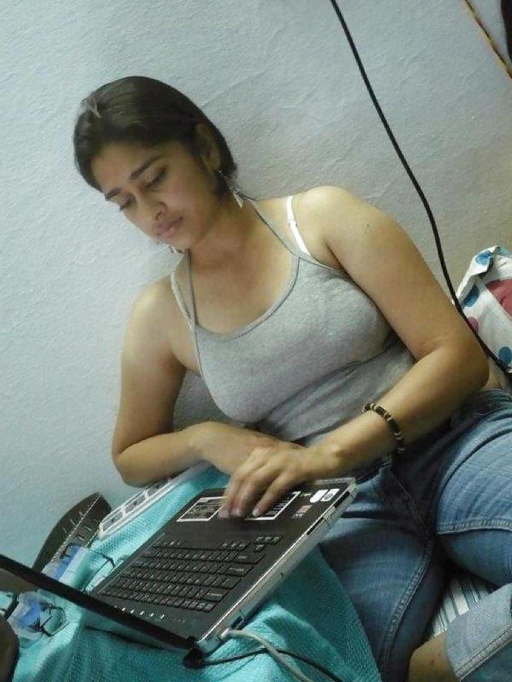 25P Indian non-nude hotties