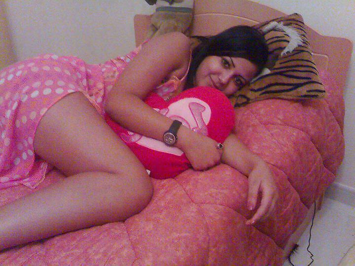 25P Indian non-nude hotties