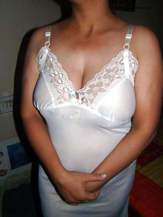 15P Hot indian babes