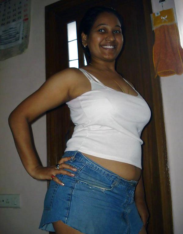 14P Sexy indian mature