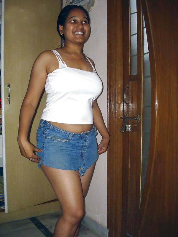 14P Sexy indian mature