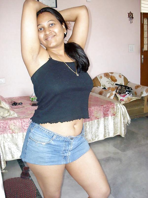 14P Sexy indian mature