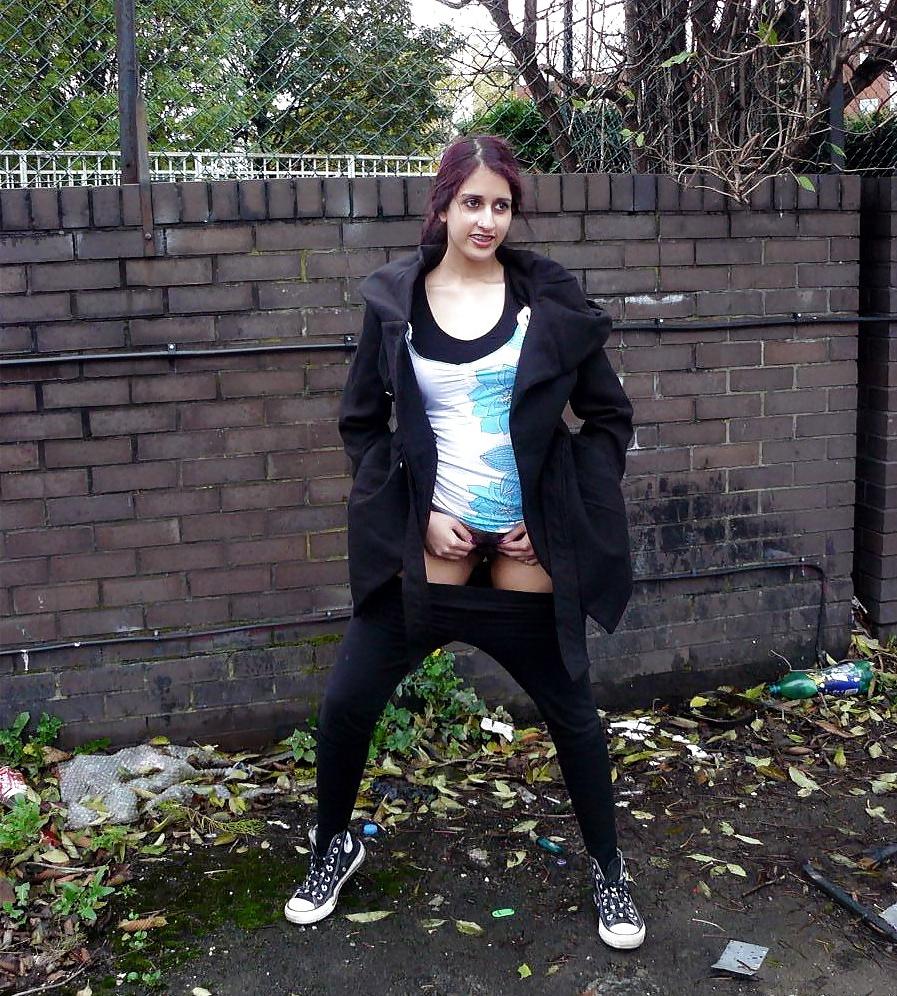 16P Indian girl outdoor
