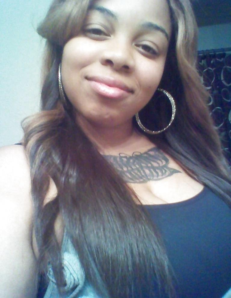 8P Pics to My I-Phone Red BONE