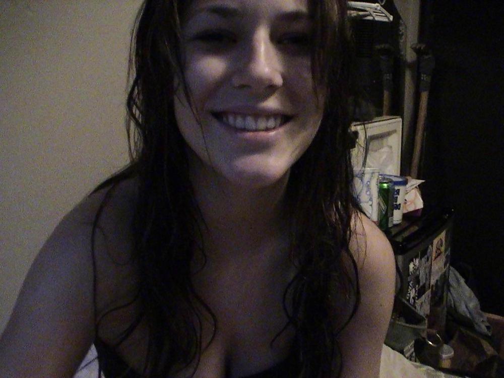 25P Brunettes big boobs girl