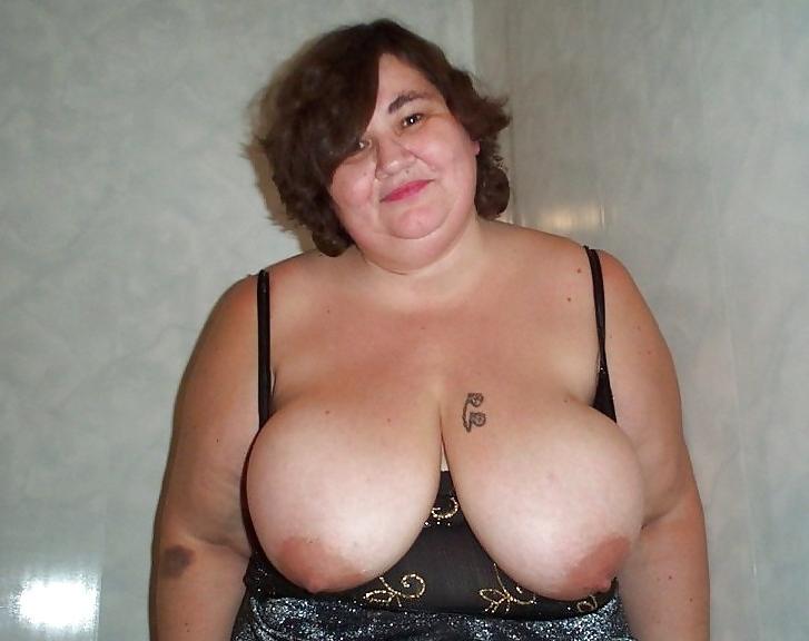 20P Busty women 307 (Saggy tits special)