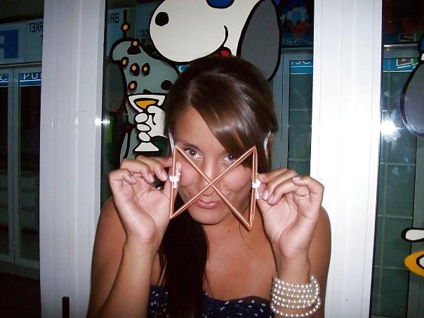25P Where's your futur husband Irina ? In Irak. Ohh, cool..